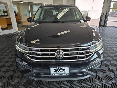 Used 2024 Volkswagen Tiguan SE w/ MDO Package, Two-Row AWD/4WD image 8