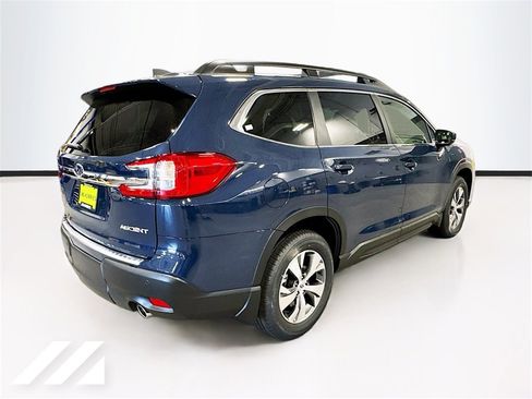 Certified 2025 Subaru Ascent Premium image 5