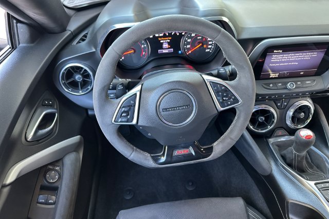 Used 2019 Chevrolet Camaro SS RWD image 15