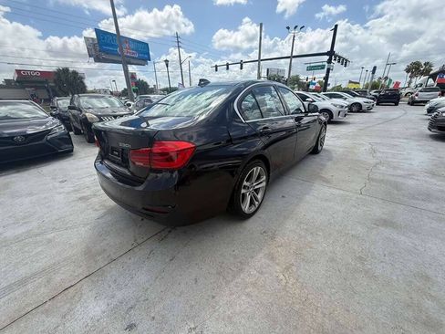 Used 2017 BMW 330i Sedan w/ Premium Package RWD image 4