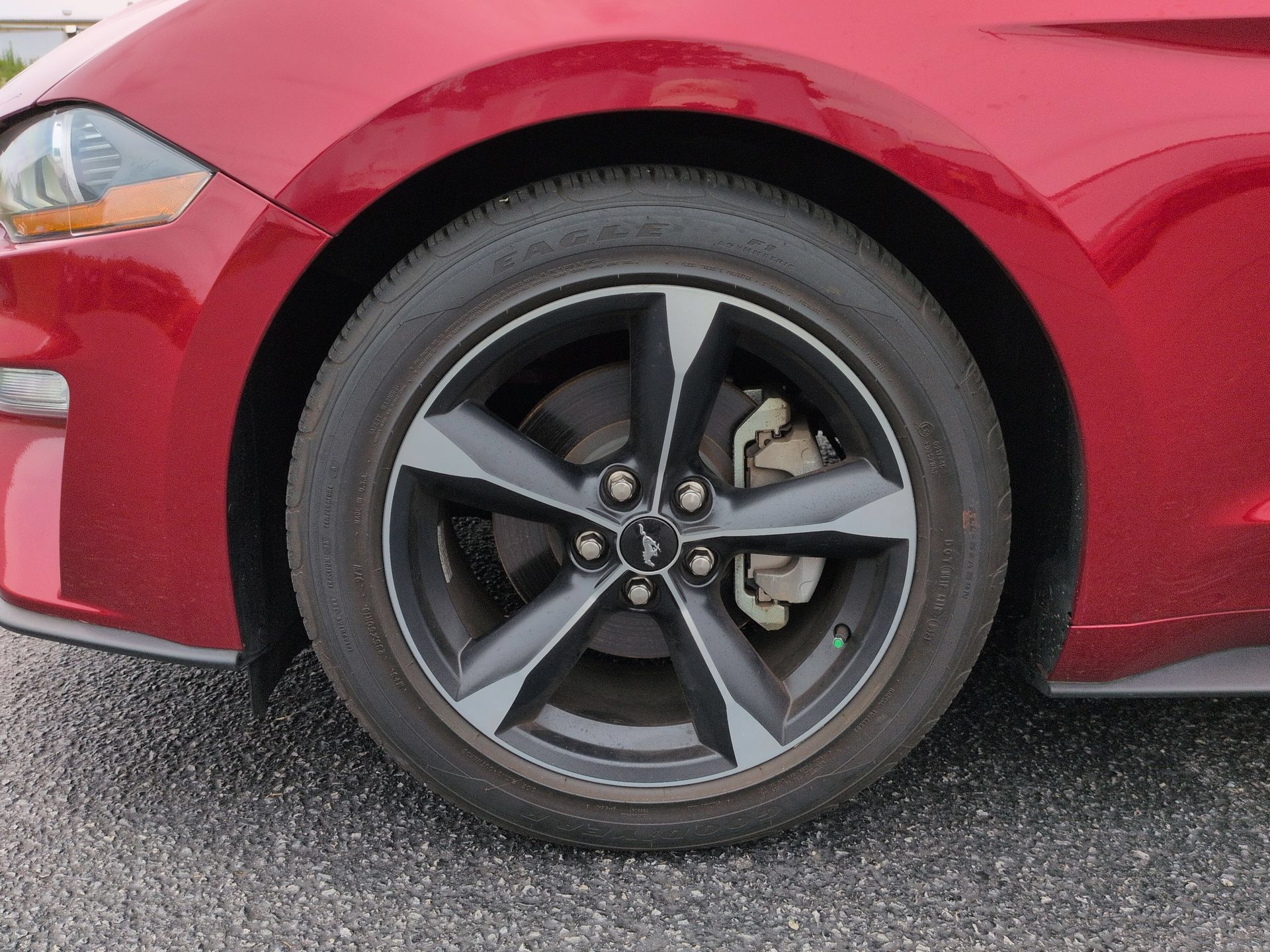 Used 2021 Ford Mustang Coupe RWD image 31