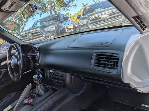 Used 2006 Honda S2000 image 21