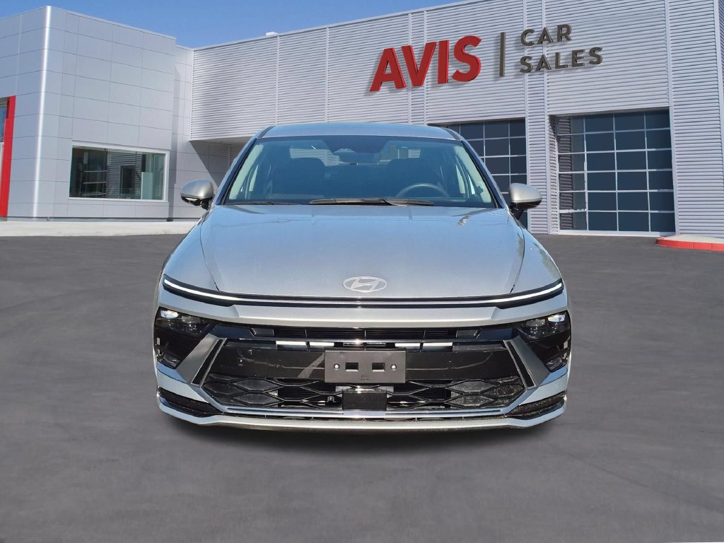 Used 2025 Hyundai Sonata SEL FWD image 2