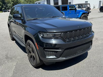 Certified 2025 Jeep Grand Cherokee Altitude