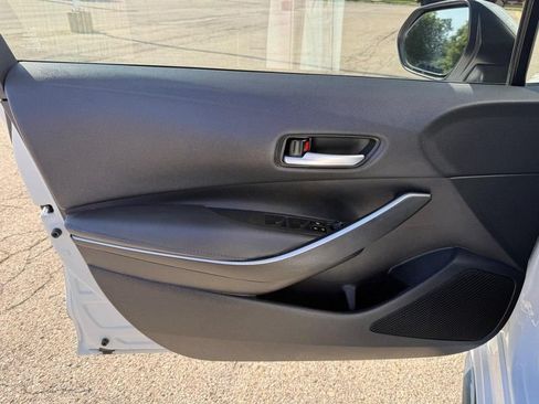Used 2022 Toyota Corolla SE FWD image 19
