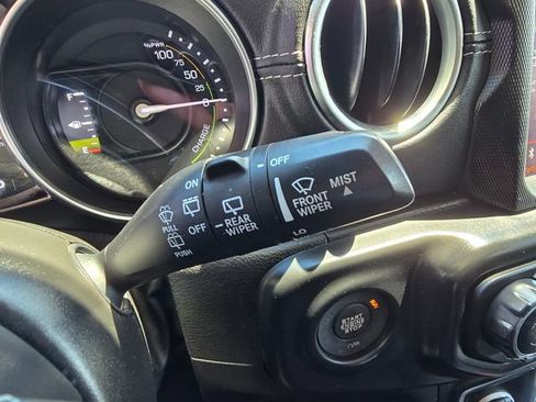 Used 2023 Jeep Wrangler Unlimited Sahara w/ Cold Weather Group AWD/4WD image 16