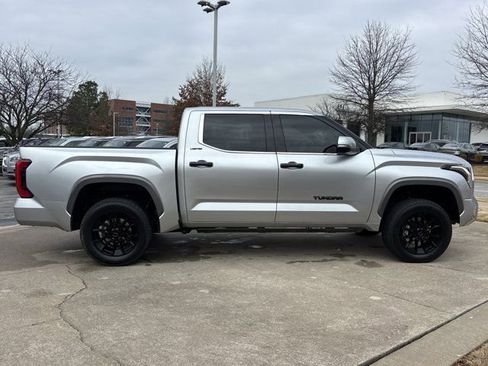 Used 2022 Toyota Tundra Limited image 2