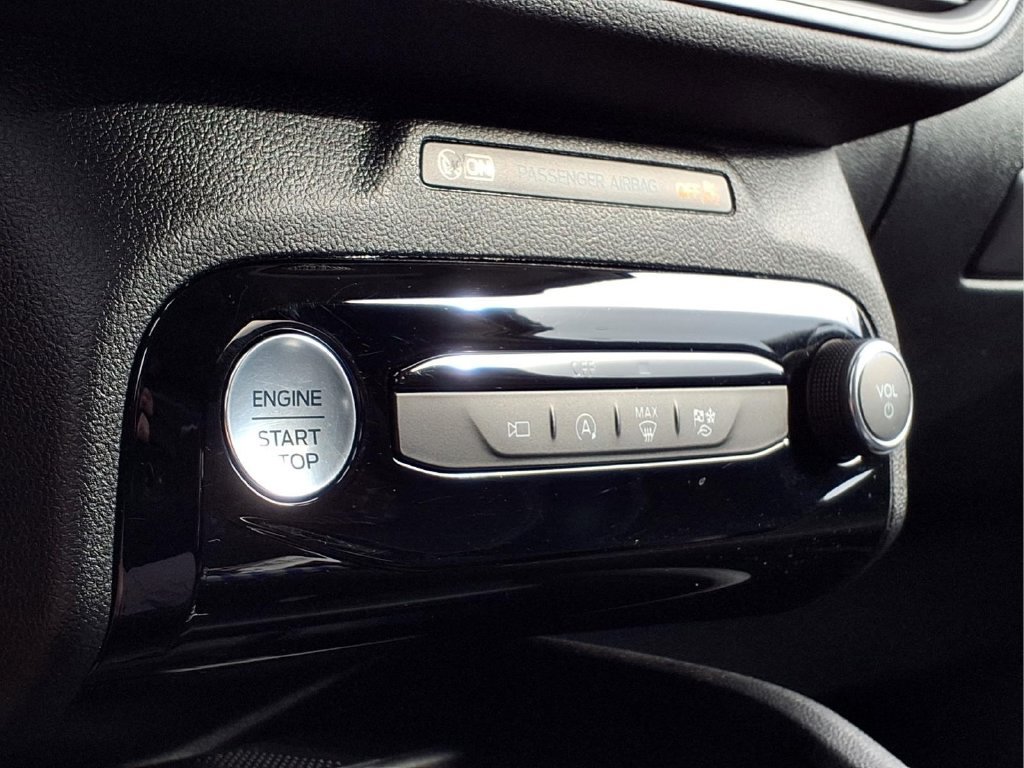 Used 2023 Ford Escape Active w/ Tech Pack #2 AWD/4WD image 21