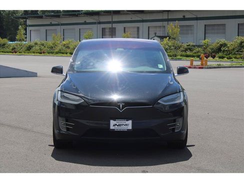 Used 2016 Tesla Model X 75D AWD/4WD image 5