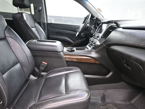 Used 2019 Chevrolet Tahoe LT image 21