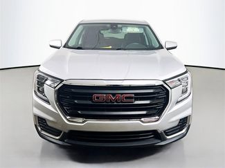 Used 2022 GMC Terrain SLE w/ LPO, Floor Liner Package video 2