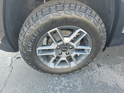 New 2026 GMC Terrain AT4 w/ LPO, Floor Liner Package image 75