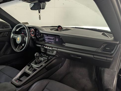 Certified 2024 Porsche 911 Carrera GTS RWD image 18