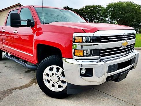 Used 2015 Chevrolet Silverado 2500 LTZ AWD/4WD image 2