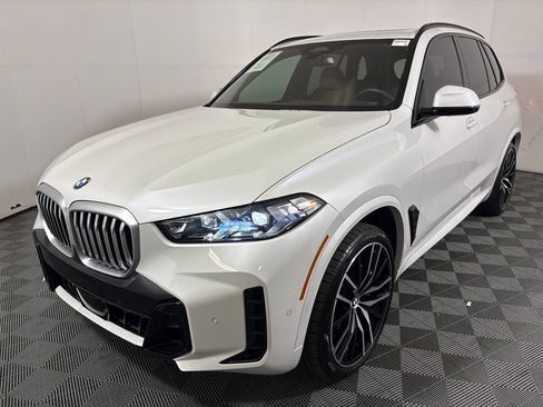 Certified 2026 BMW X5 sDrive40i w/ M Sport Package RWD image 2