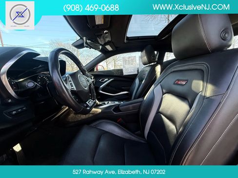 Used 2022 Chevrolet Camaro SS w/ Design Package 2 image 8