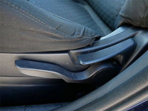 Used 2012 Mitsubishi Outlander Sport SE image 17