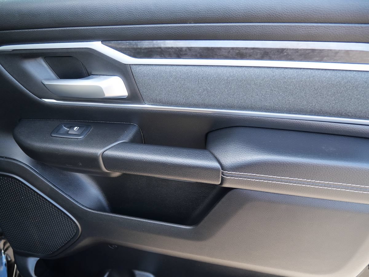 Used 2023 RAM 1500 Big Horn AWD/4WD image 34