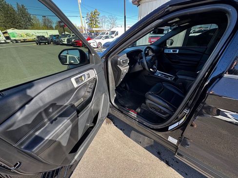 Used 2022 Ford Explorer ST w/ ST Street Pack AWD/4WD image 10