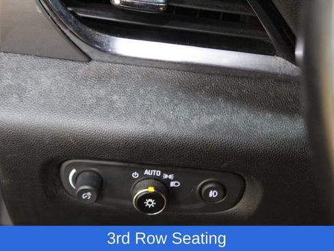 Used 2018 Chevrolet Traverse LT FWD image 13