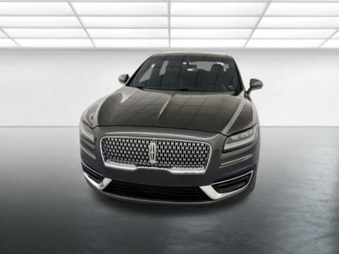 Used 2019 Lincoln Nautilus Reserve image 3