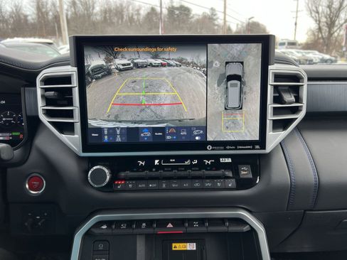 Used 2024 Toyota Sequoia Platinum image 19