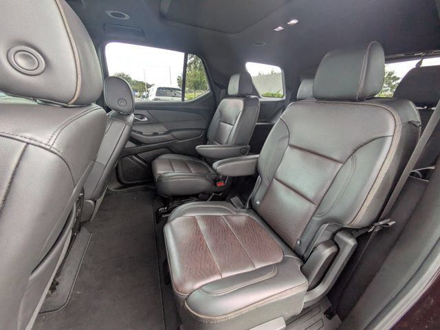 Used 2022 Chevrolet Traverse High Country FWD image 14