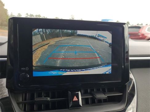 Used 2024 Toyota Corolla LE image 23