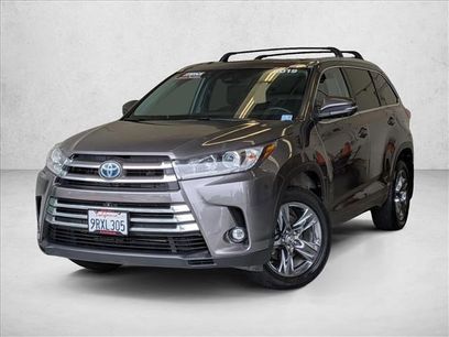 Used 2019 Toyota Highlander Limited Platinum