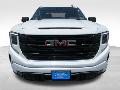Used 2023 GMC Sierra 1500 Elevation AWD/4WD image 9