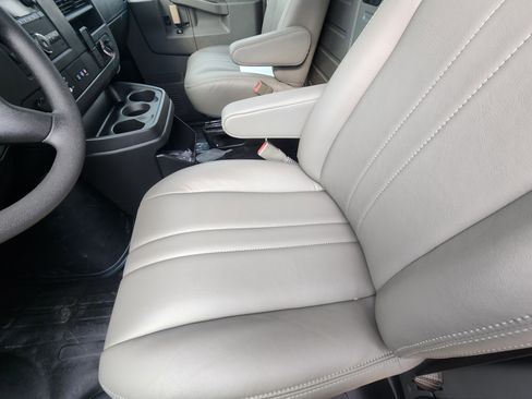 New 2025 Chevrolet Express 2500 w/ Driver Convenience Package image 21