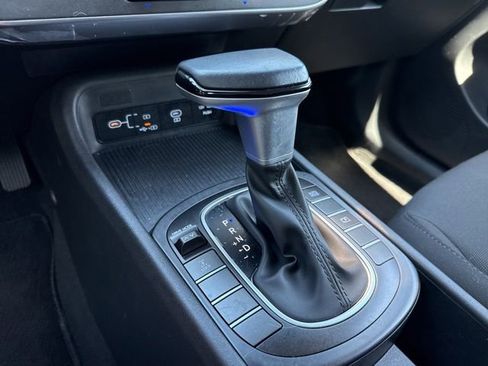 Used 2024 Hyundai Kona SEL AWD/4WD image 6
