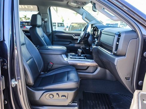 Used 2022 Chevrolet Silverado 1500 LTZ w/ LTZ Convenience Package II image 16