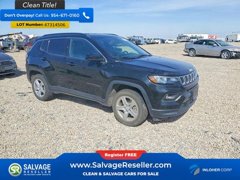Used 2024 Jeep Compass Latitude AWD/4WD image 5