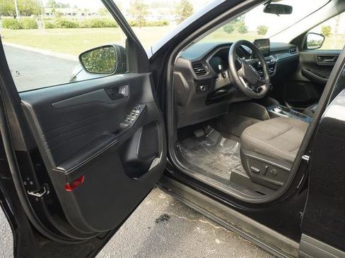 Used 2023 Ford Escape Active FWD image 11