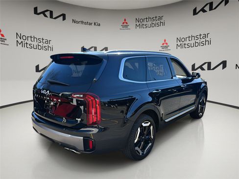 Used 2025 Kia Telluride S AWD/4WD image 8