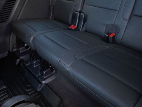 Used 2024 Chevrolet Tahoe High Country image 23