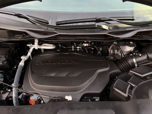 Used 2024 Honda Odyssey EX-L image 13