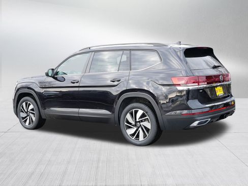 New 2026 Volkswagen Atlas SE image 3