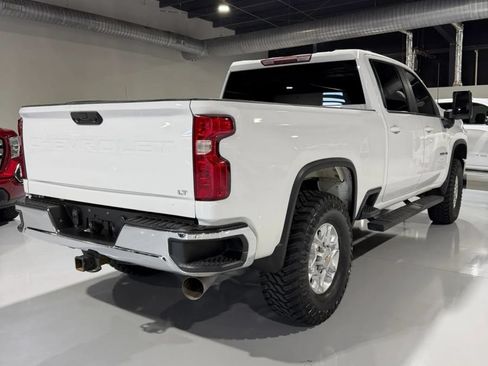 Used 2021 Chevrolet Silverado 2500 LT w/ Z71 Off-Road Package AWD/4WD image 4