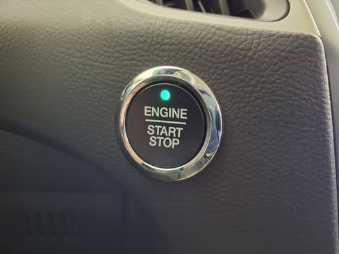Used 2024 Ford Edge SEL w/ Convenience Package image 23