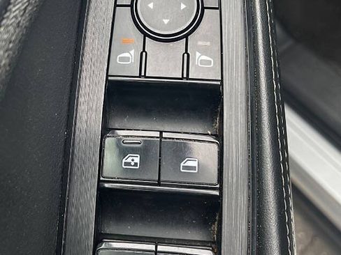 Used 2021 Nissan Rogue SV AWD/4WD image 12