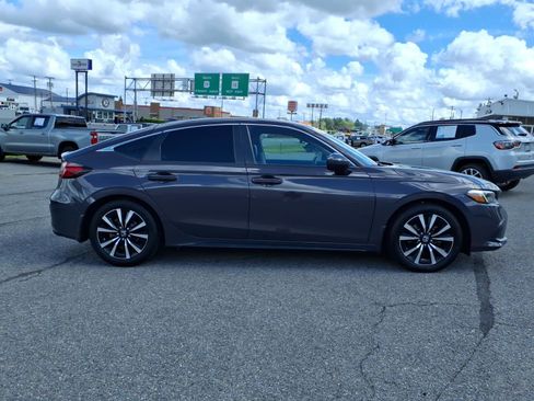 Used 2022 Honda Civic EX-L image 8