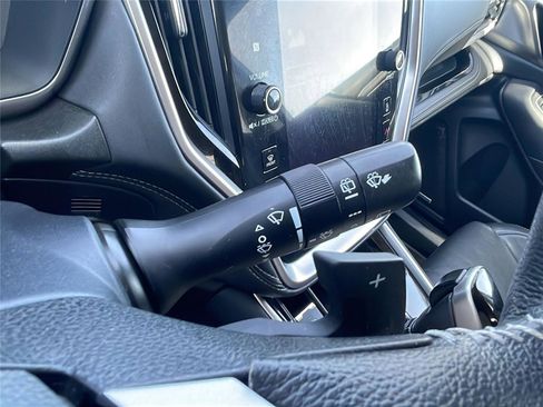 Used 2020 Subaru Outback Limited w/ Popular Package #2 image 26