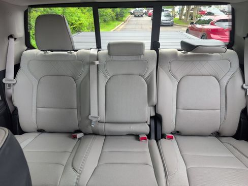 Used 2023 RAM 1500 Limited RWD image 32