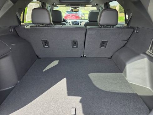 Used 2022 Chevrolet Equinox Premier image 12