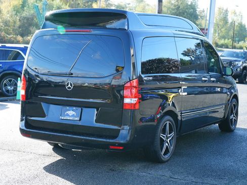 Used 2016 Mercedes-Benz Metris Passenger image 5