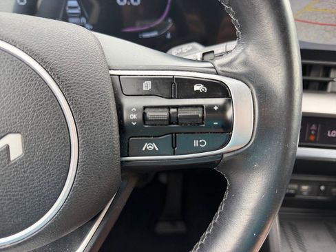 Used 2025 Kia Sportage EX w/ Premium Package FWD image 23