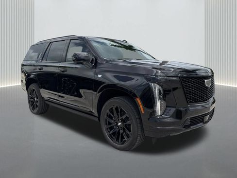 New 2026 Cadillac Escalade Sport w/ LPO, ONYX Package AWD/4WD image 3