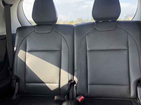 Used 2017 Acura MDX FWD image 12